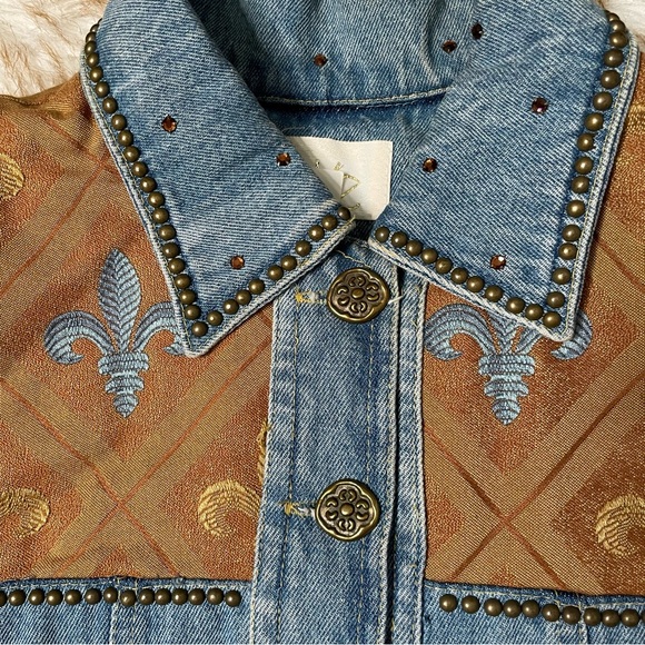 Vintage 80’s Cache’ crop beaded denim tapestry jacket - Picture 9 of 10